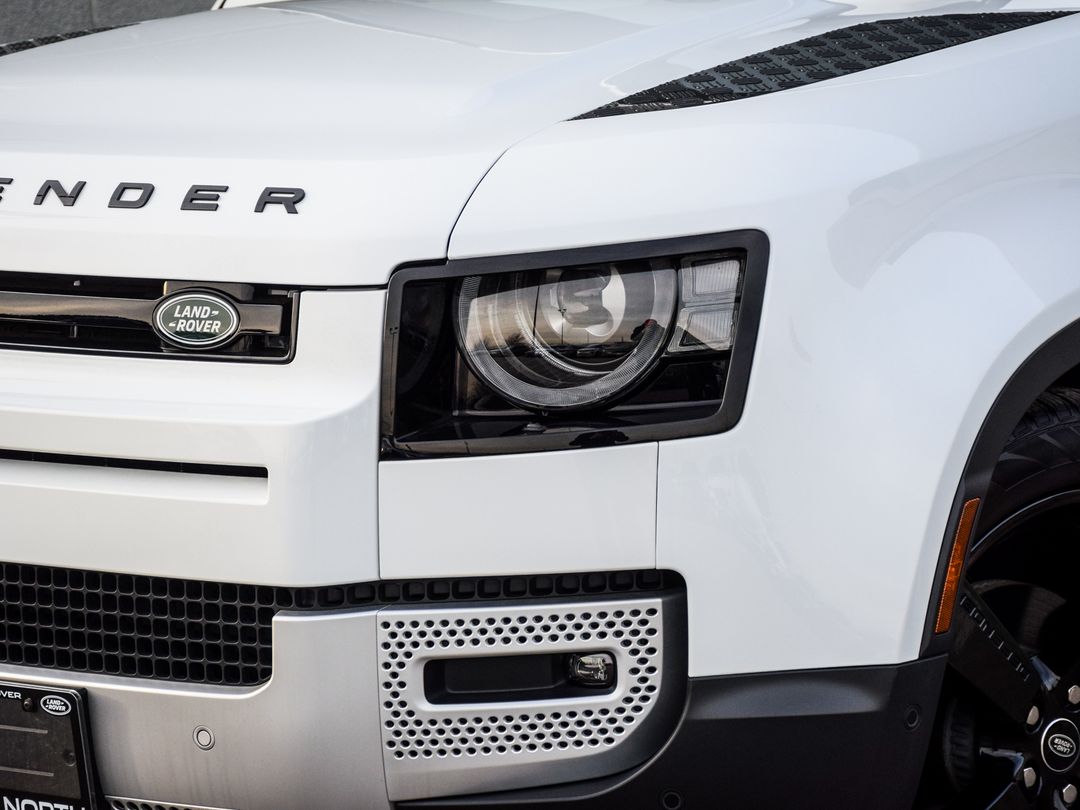 2024 Land Rover Defender 90 P300 S, Toronto, Cash
