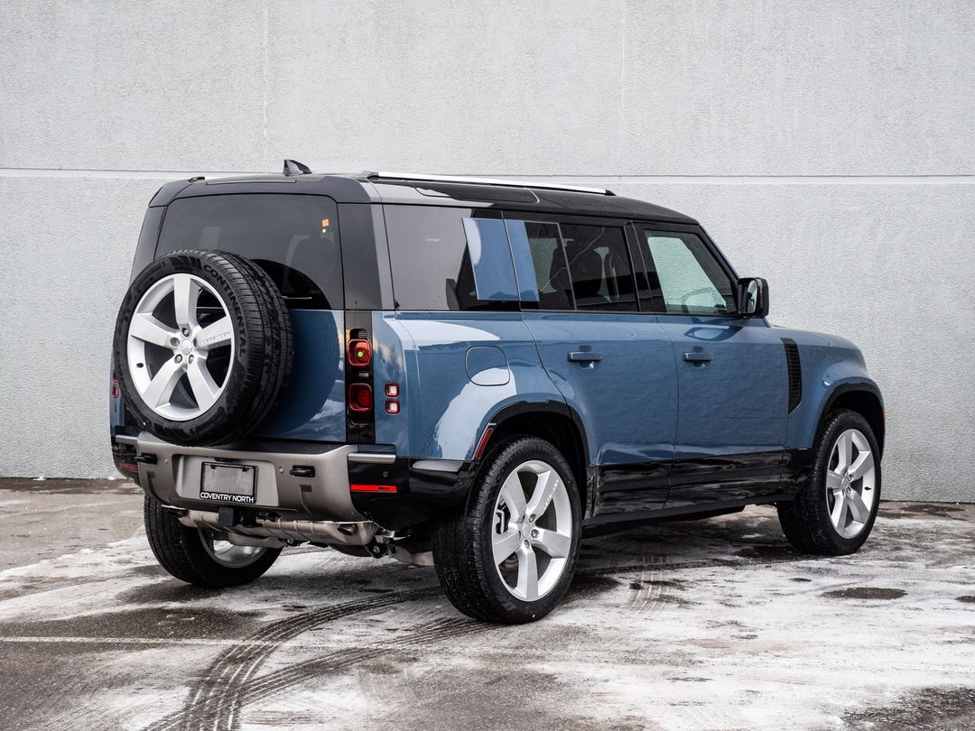 2025 Land Rover Defender 110 P400 X-Dynamic SE, Toronto, Cash