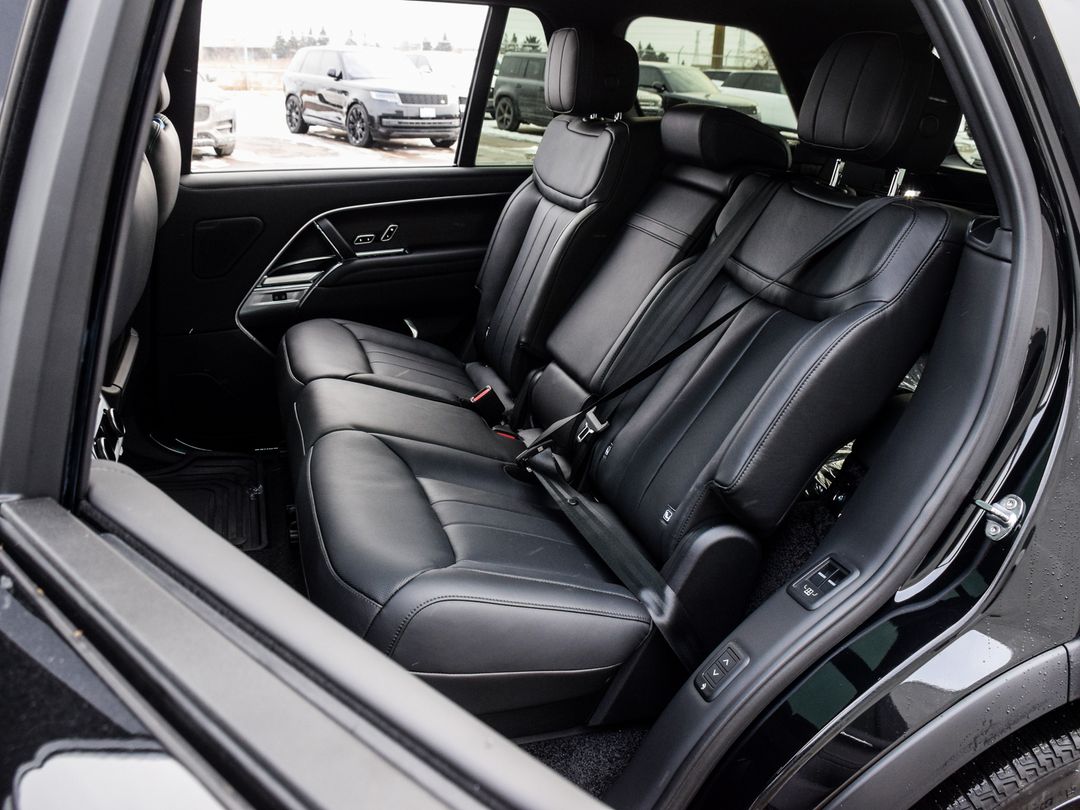 2025 Land Rover Range Rover P530 SE LWB 7 Seat, Toronto, Cash