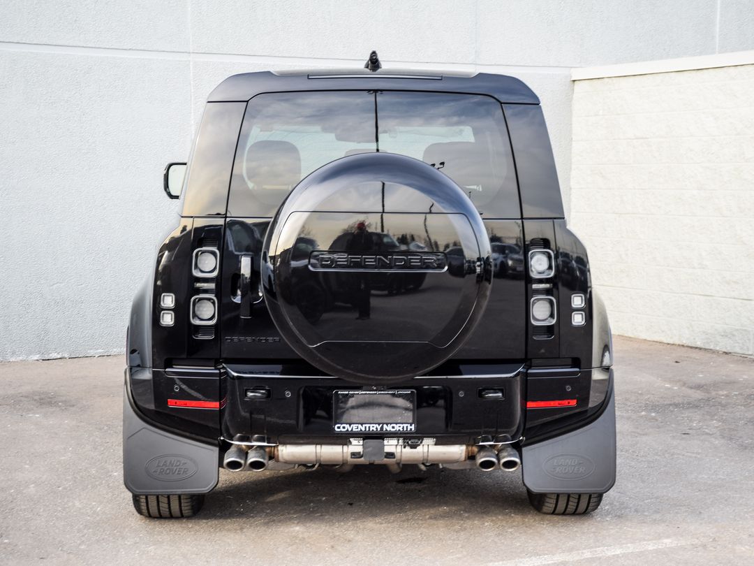 2025 Land Rover Defender 110 P525 V8, Toronto, Cash