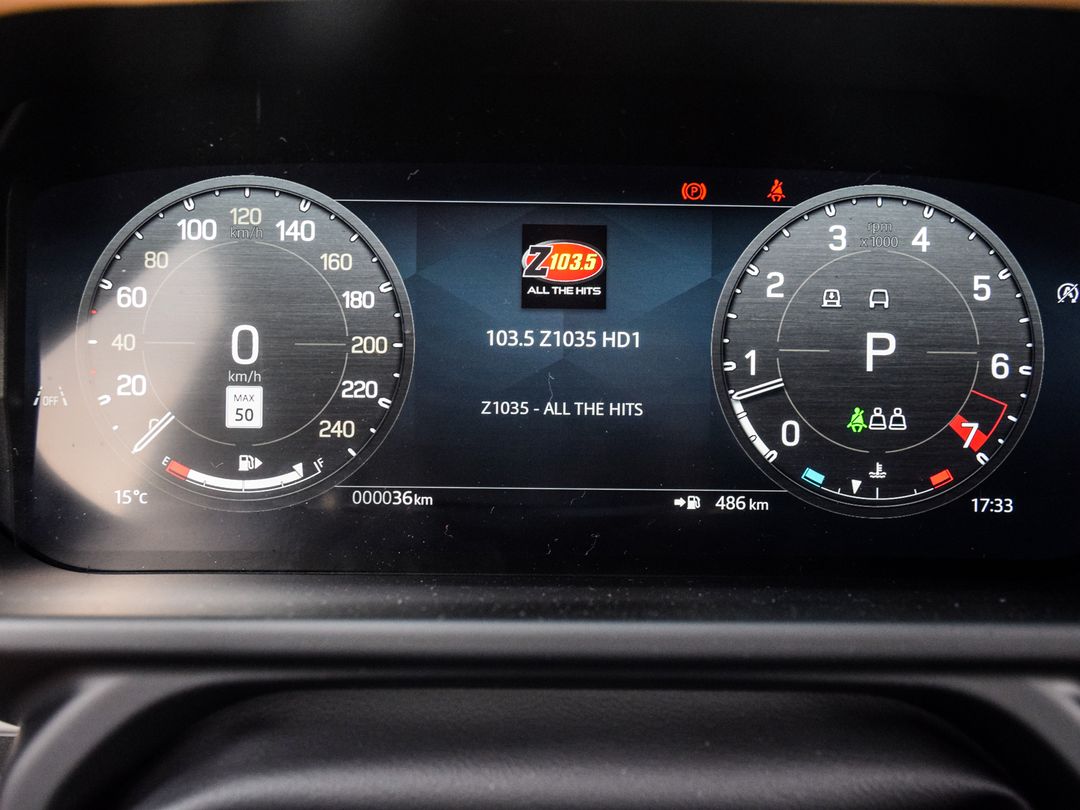 2025 Land Rover Defender 110 P525 V8, Toronto, Cash