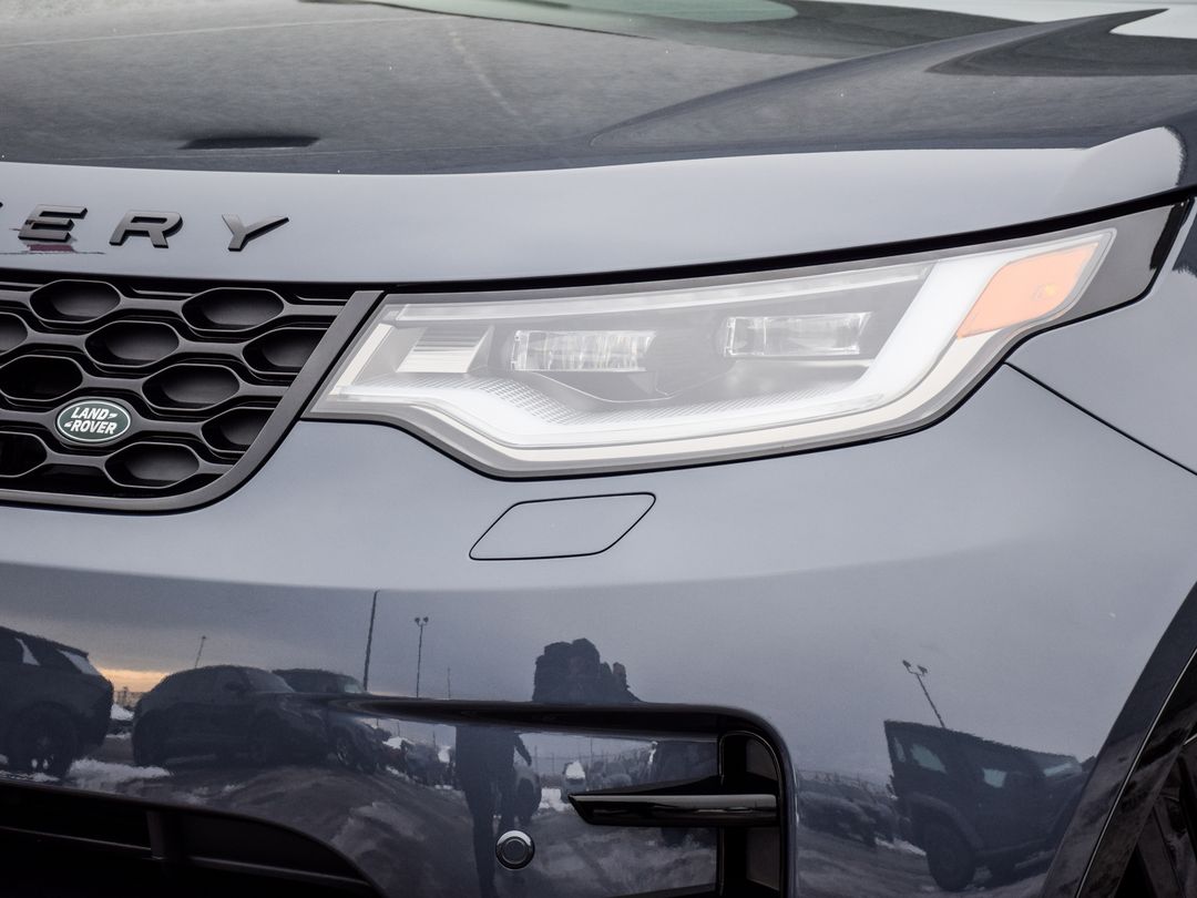 2025 Land Rover Discovery P300 Dynamic SE, Toronto, Cash