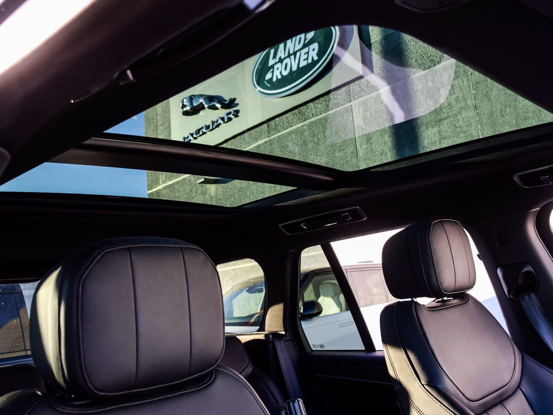 2024 Land Rover Range Rover P400 SE SWB, Toronto, Cash