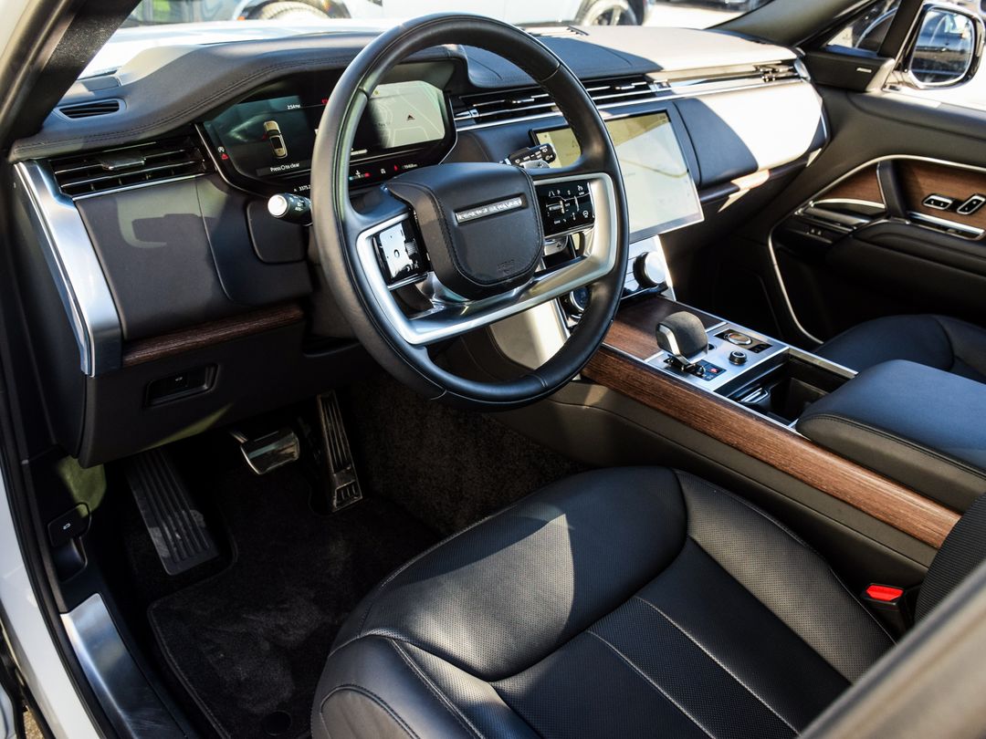 2023 Land Rover Range Rover P530 SE, Toronto, Cash
