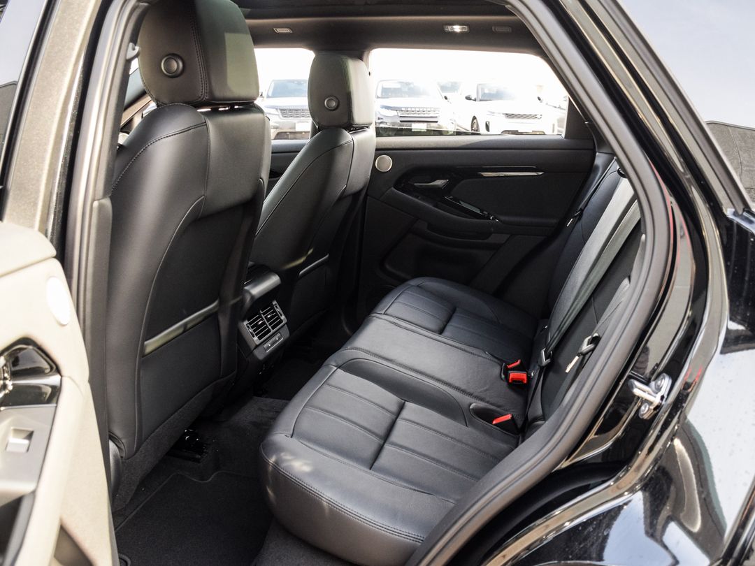 2025 Land Rover Range Rover Evoque P250 Dynamic SE, Toronto, Cash