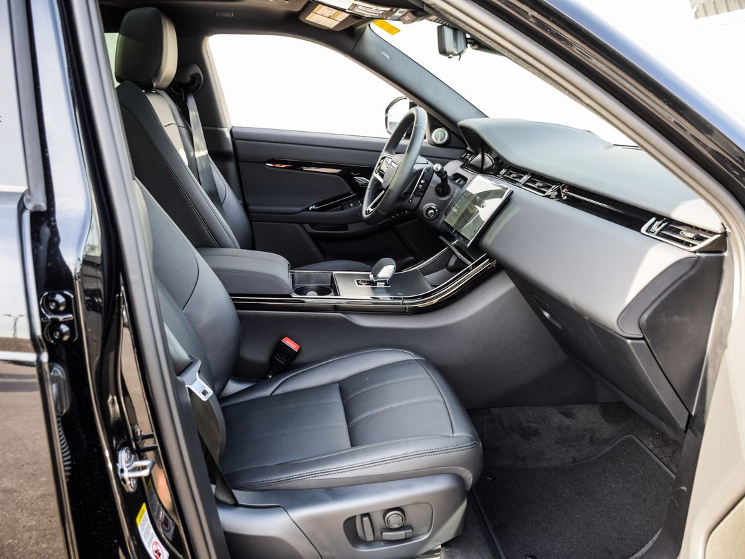2025 Land Rover Range Rover Evoque P250 Dynamic SE, Toronto, Cash