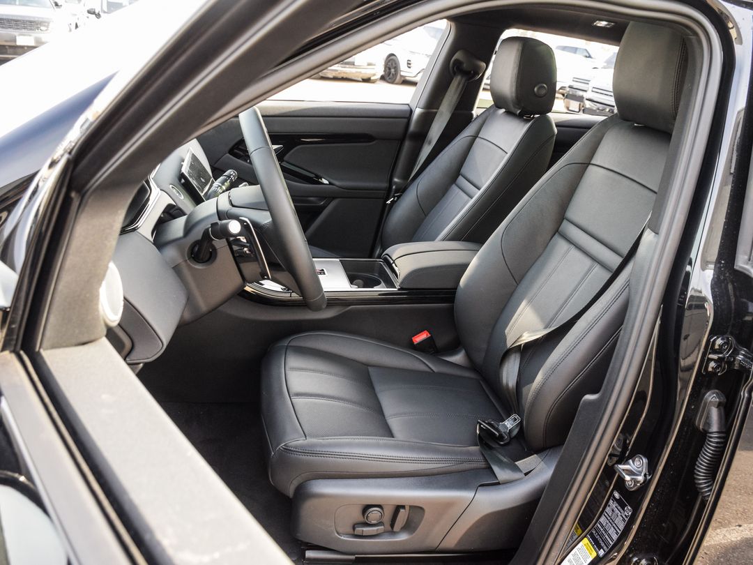 2025 Land Rover Range Rover Evoque P250 Dynamic SE, Toronto, Cash
