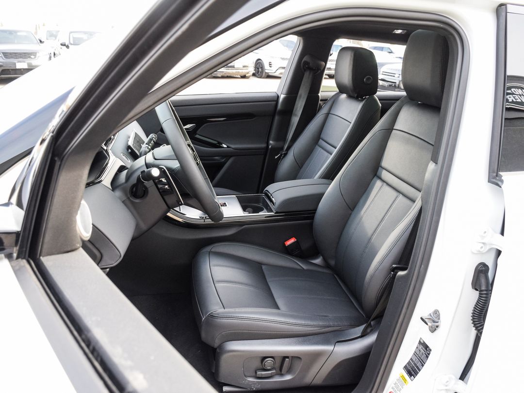 2025 Land Rover Range Rover Evoque P250 Dynamic SE, Toronto, Cash