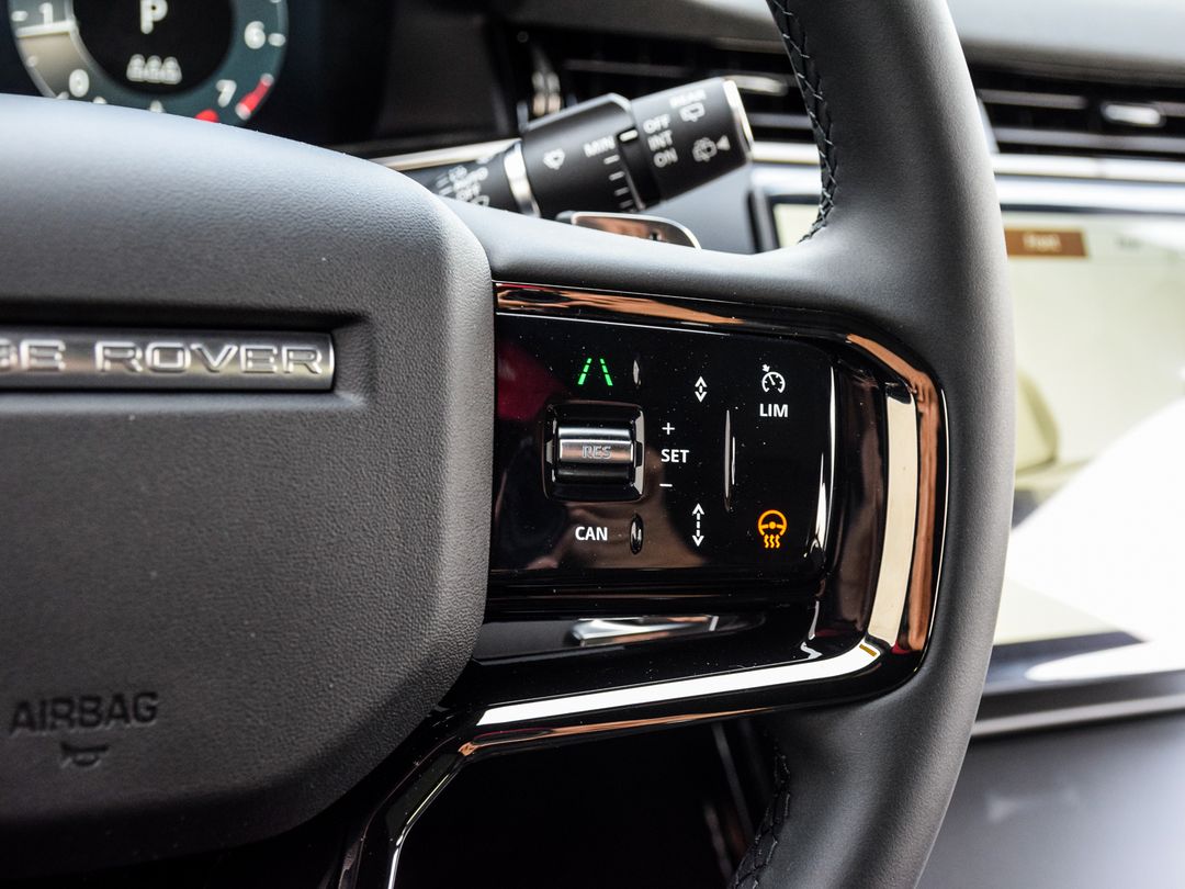 2025 Land Rover Range Rover Evoque P250 Dynamic SE, Toronto, Cash