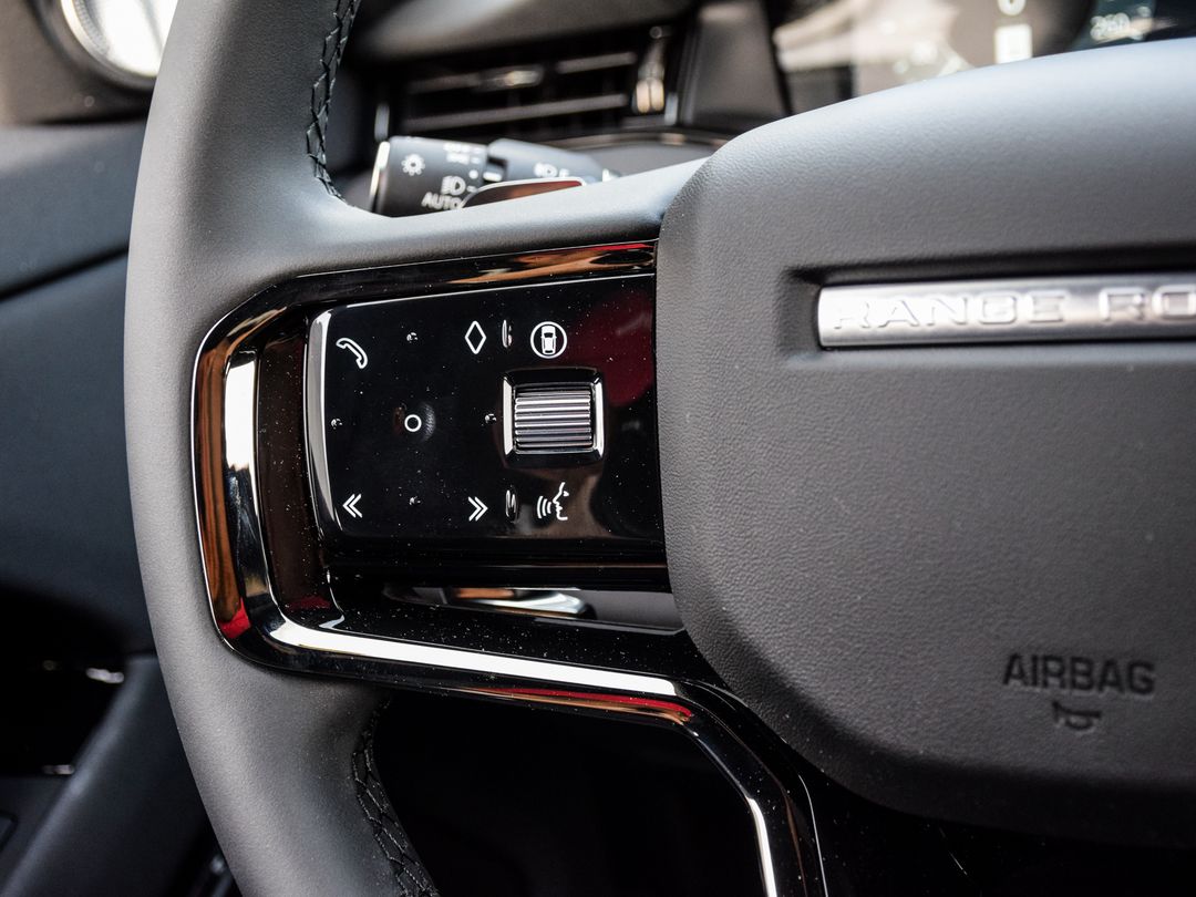 2025 Land Rover Range Rover Evoque P250 Dynamic SE, Toronto, Cash