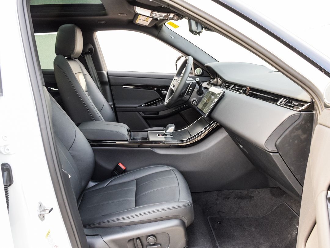 2025 Land Rover Range Rover Evoque P250 Dynamic SE, Toronto, Cash