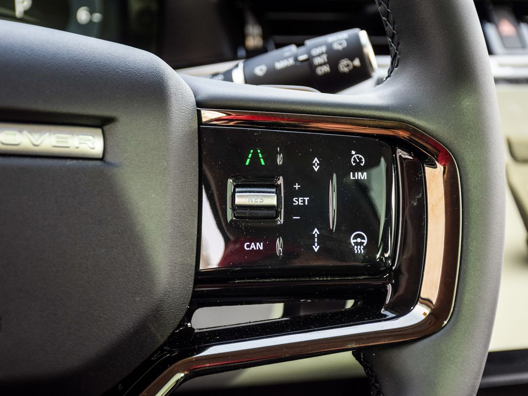 2025 Land Rover Range Rover Evoque P250 Dynamic SE, Toronto, Cash