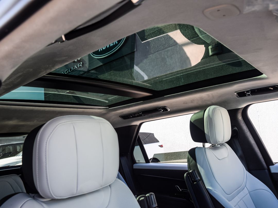 2025 Land Rover Range Rover Sport P400 Dynamic HSE, Toronto, Cash