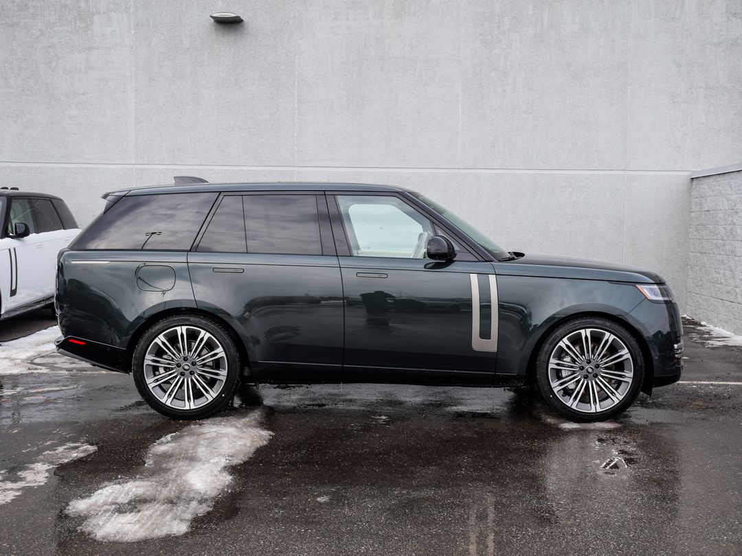 2025 Land Rover Range Rover P530 SE SWB, Toronto, Cash