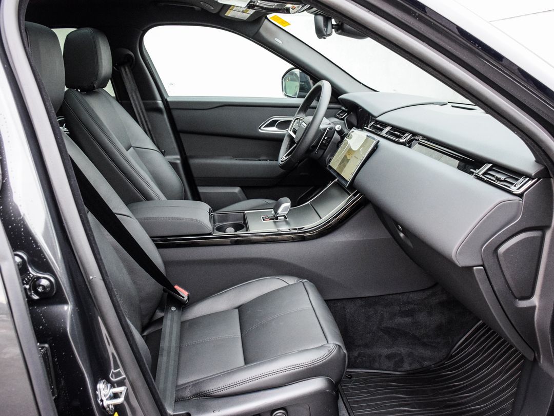 2025 Land Rover Range Rover Velar P250 Dynamic SE, Toronto, Cash