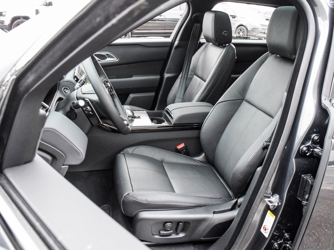2025 Land Rover Range Rover Velar P250 Dynamic SE, Toronto, Cash
