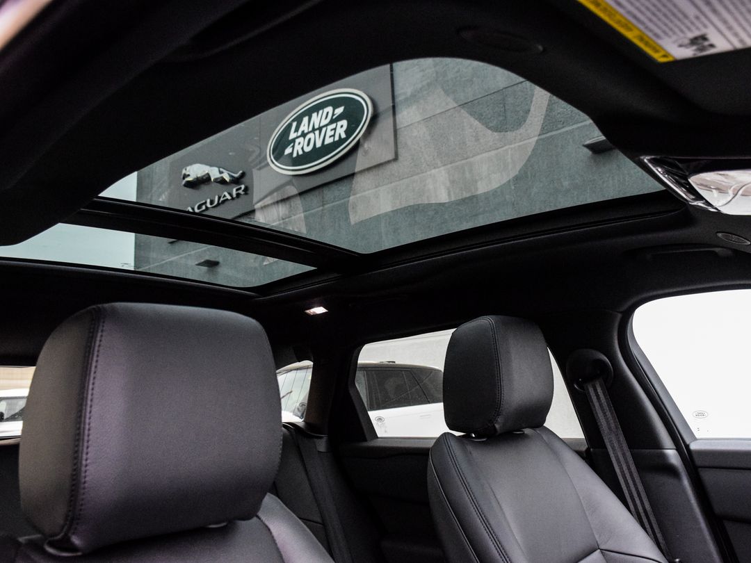 2025 Land Rover Range Rover Velar P250 Dynamic SE, Toronto, Cash
