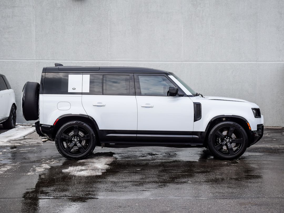 2023 Land Rover Defender 110 V8, Toronto, Cash