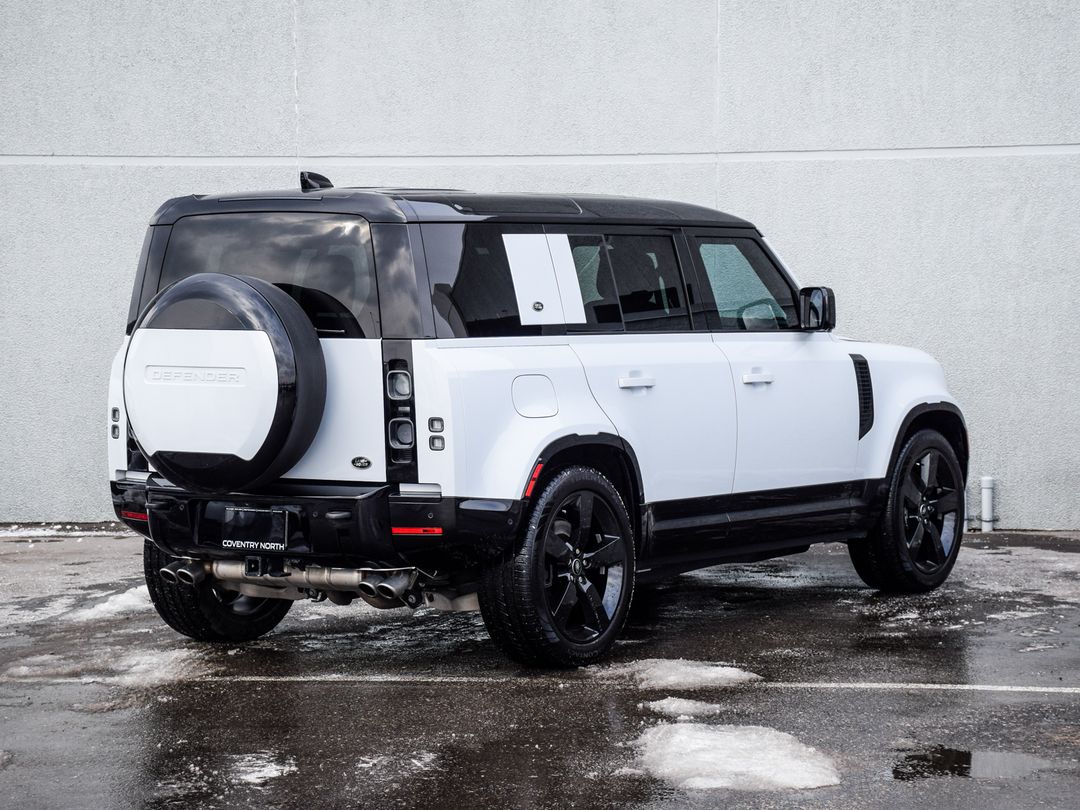 2023 Land Rover Defender 110 V8, Toronto, Cash