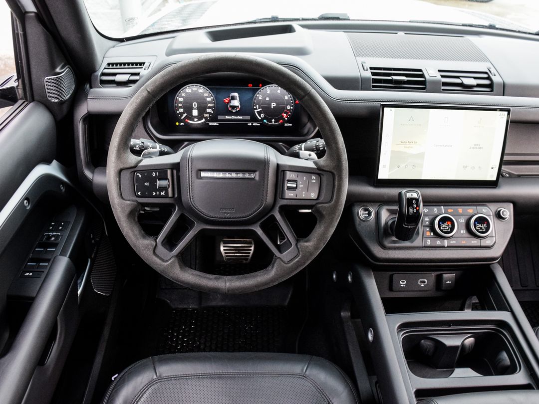 2023 Land Rover Defender 110 V8, Toronto, Cash