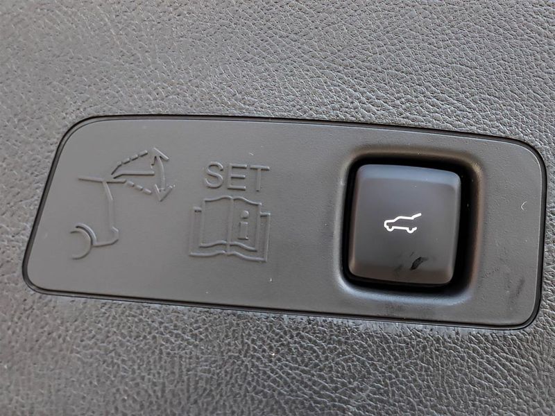 New 2025 Lincoln Corsair Premiere YN11063