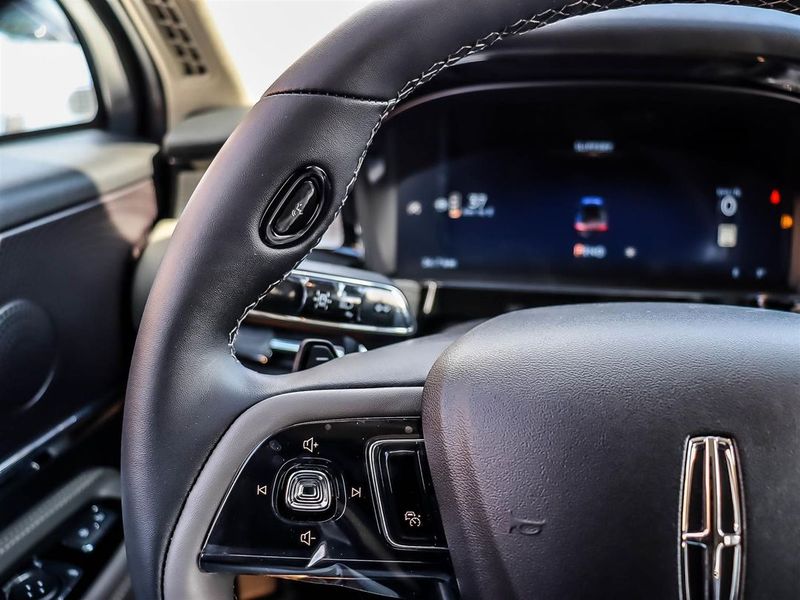 New 2025 Lincoln Corsair Premiere YN11063