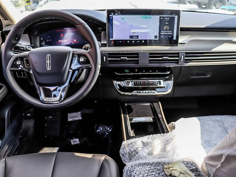 New 2025 Lincoln Corsair Premiere YN11063