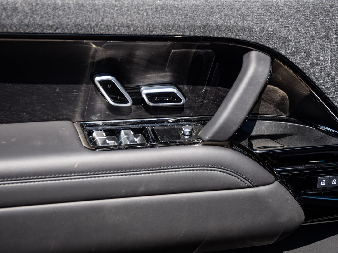 2025 Land Rover Range Rover Sport P530 Dynamic SE, Toronto, Cash