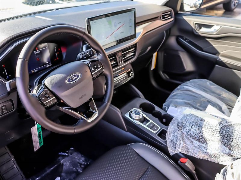 New 2025 Ford Escape PHEV YN11086