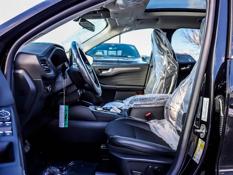 New 2025 Ford Escape PHEV YN11075