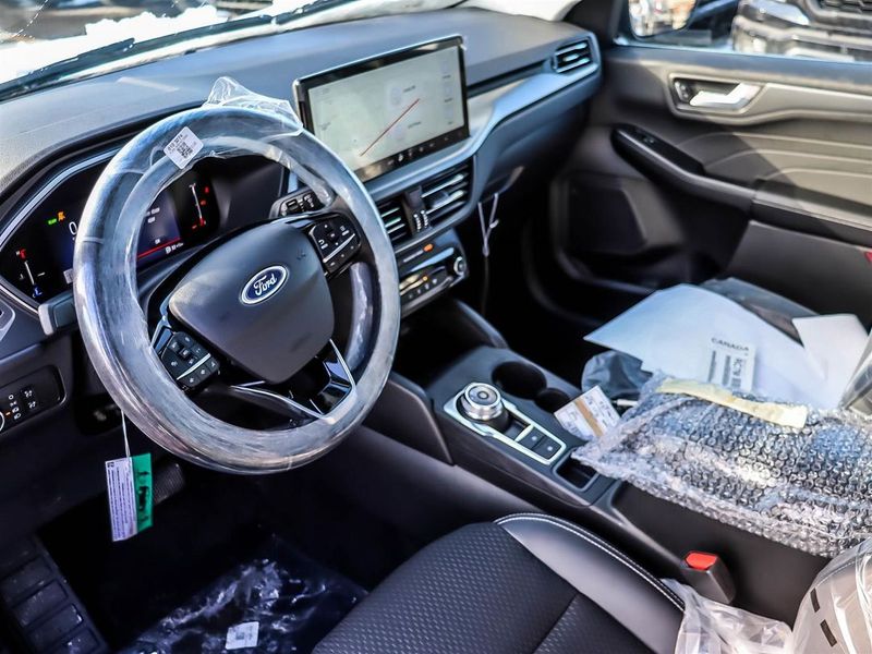 New 2025 Ford Escape PHEV YN11075