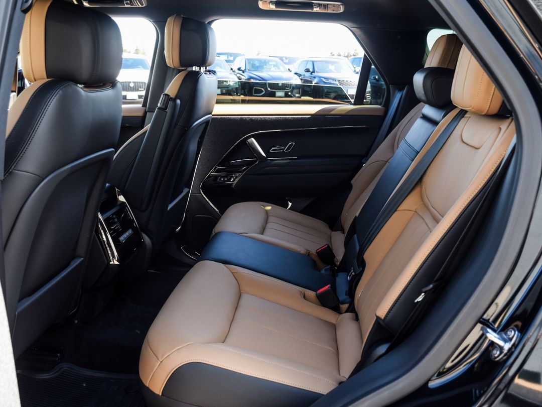2025 Land Rover Range Rover Sport P530 Dynamic SE, Toronto, Cash