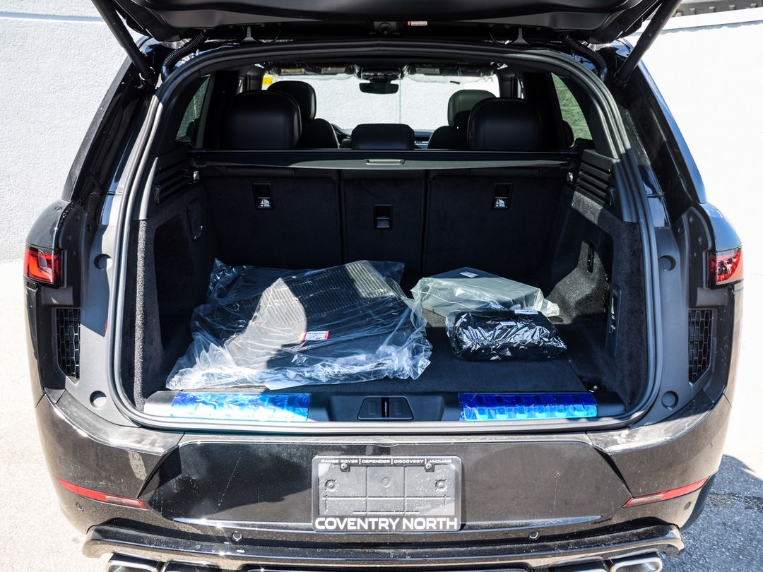 2025 Land Rover Range Rover Sport P530 Dynamic SE, Toronto, Cash