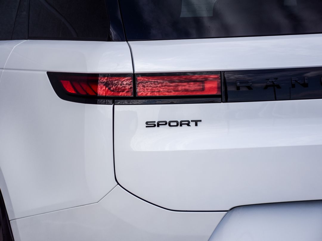 2025 Land Rover Range Rover Sport P530 Dynamic SE, Toronto, Cash