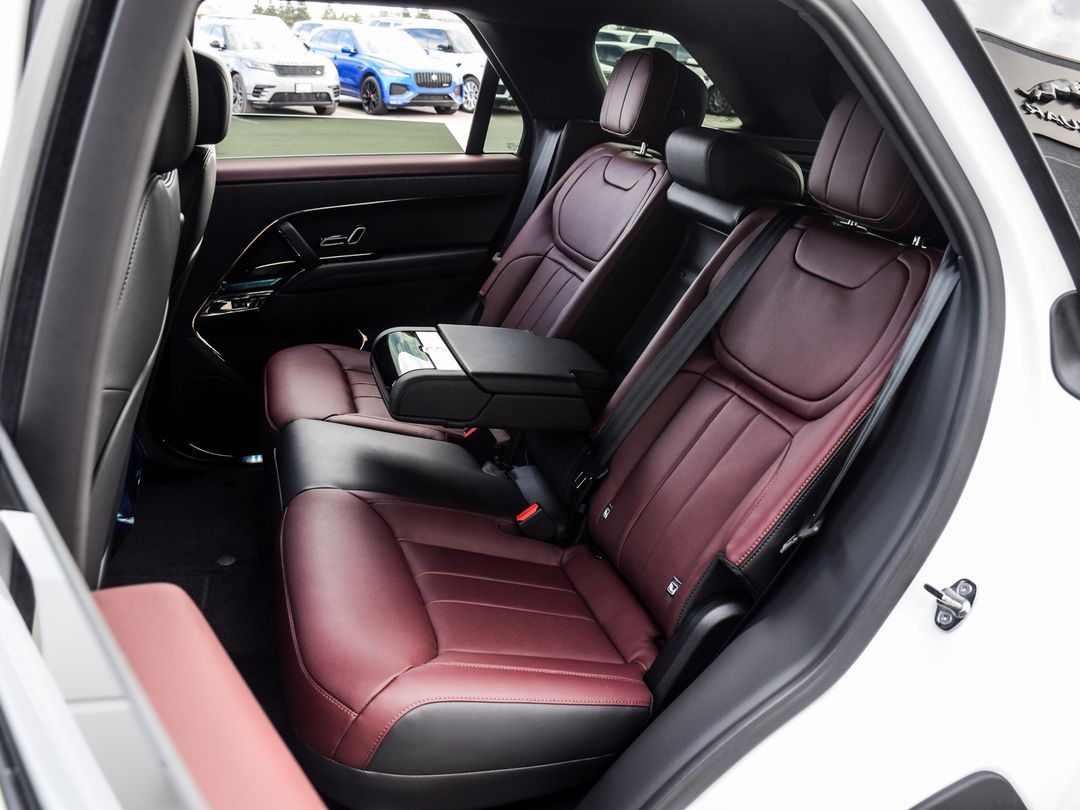 2025 Land Rover Range Rover Sport P530 Dynamic SE, Toronto, Cash
