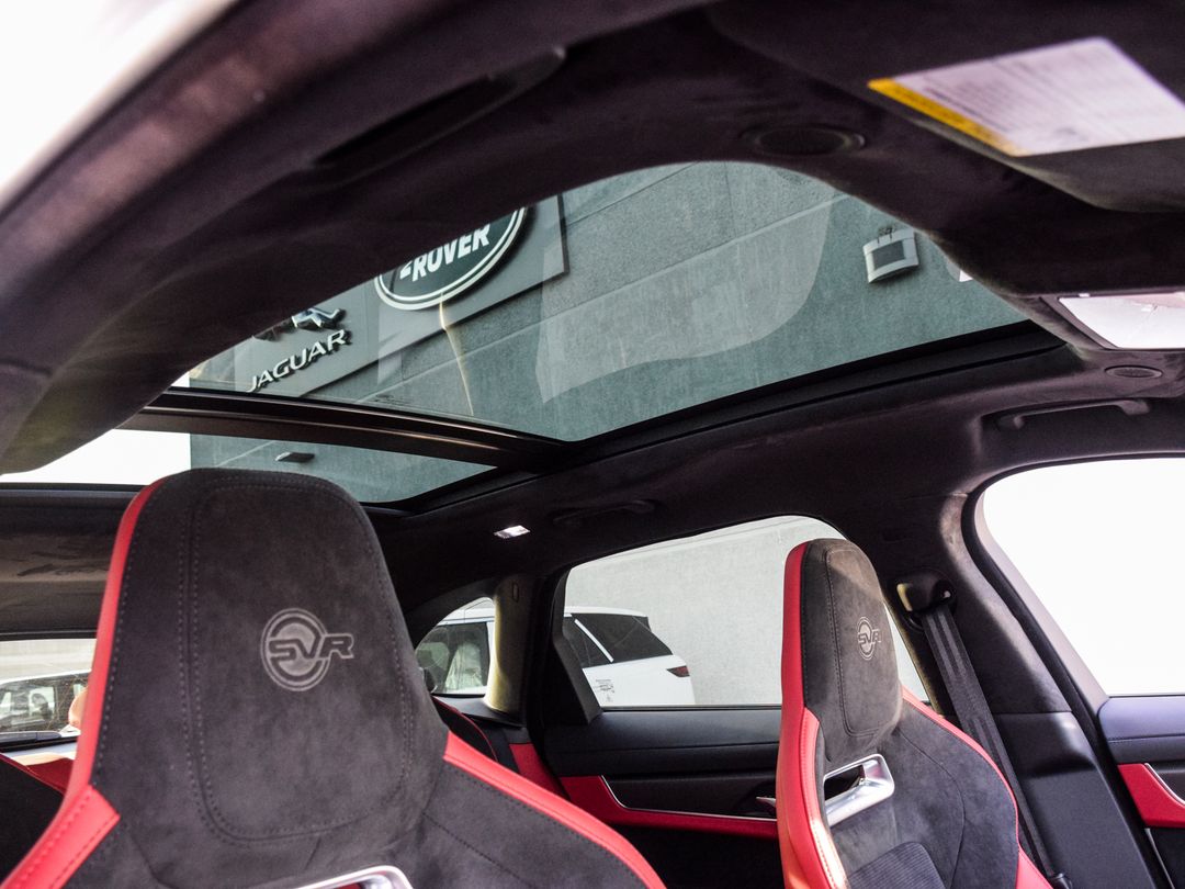 2025 Jaguar F-PACE P575 SVR 575 Edition, Toronto, Cash