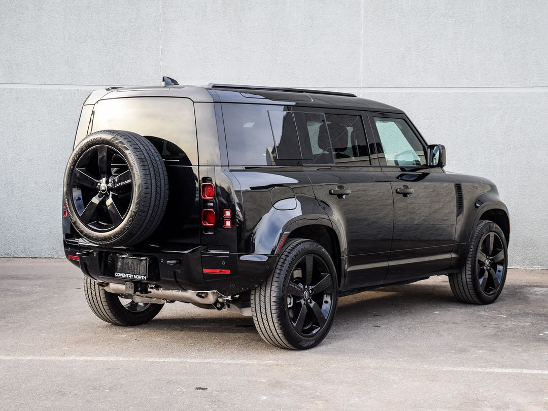 2025 Land Rover Defender 110 P400 X-Dynamic SE, Toronto, Cash