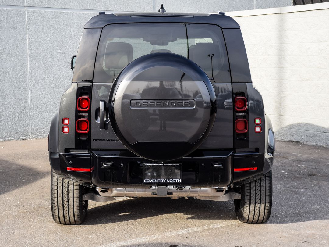 2025 Land Rover Defender 110 P400 X-Dynamic SE, Toronto, Cash