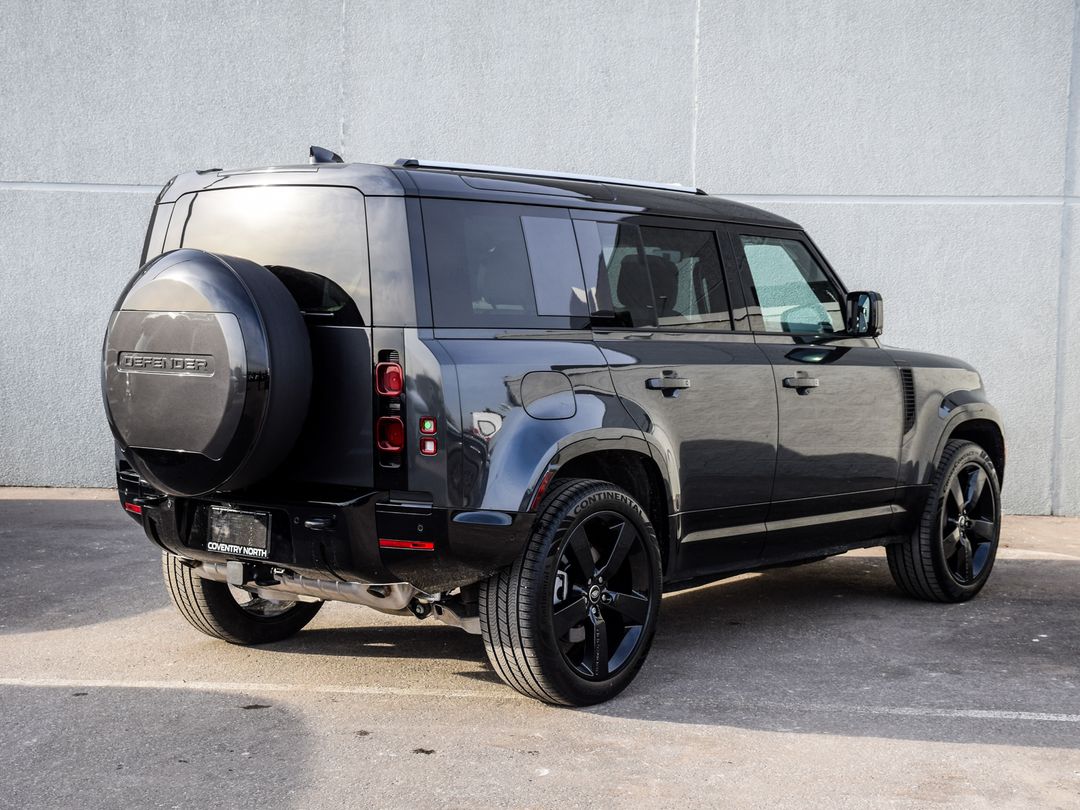 2025 Land Rover Defender 110 P400 X-Dynamic SE, Toronto, Cash
