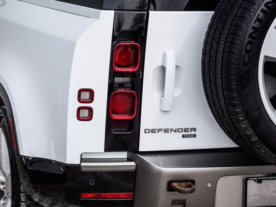 2023 Land Rover Defender 90 X-Dynamic SE, Toronto, Cash