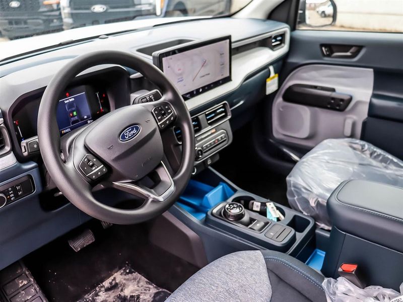 New 2025 Ford Maverick XLT YN11229