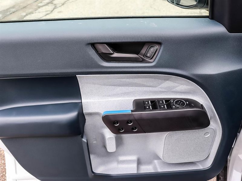 New 2025 Ford Maverick XLT YN11229