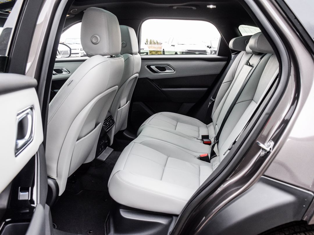 2026 Land Rover Range Rover Velar P250 Dynamic SE, Toronto, Cash