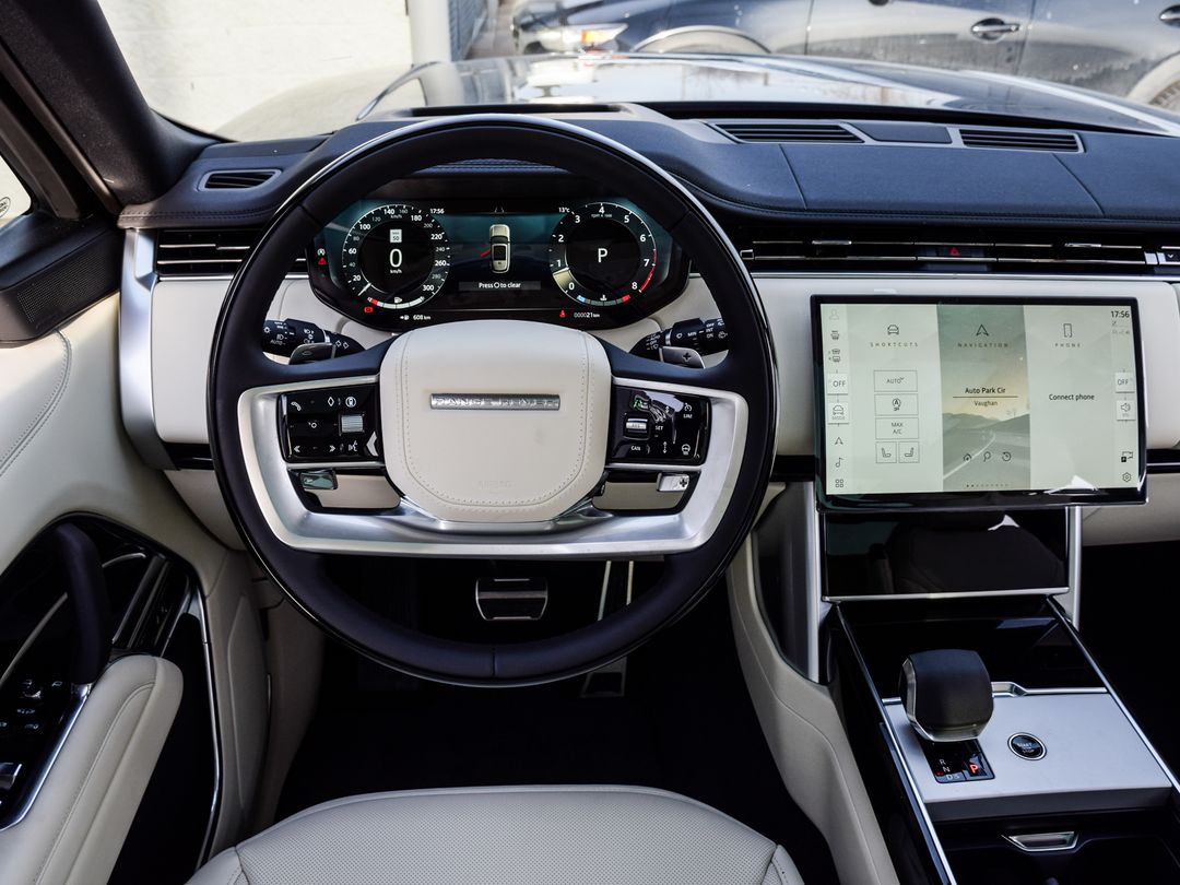 2025 Land Rover Range Rover P530 SE SWB, Toronto, Cash