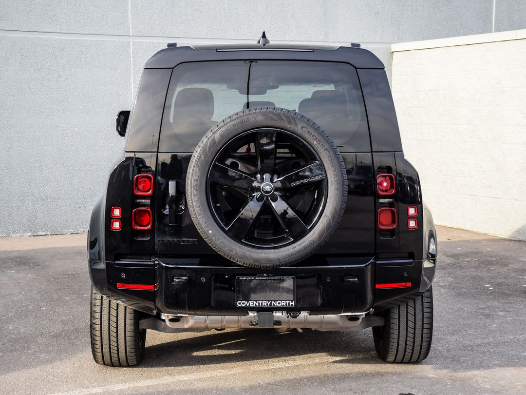 2025 Land Rover Defender 110 P400 X-Dynamic SE, Toronto, Cash