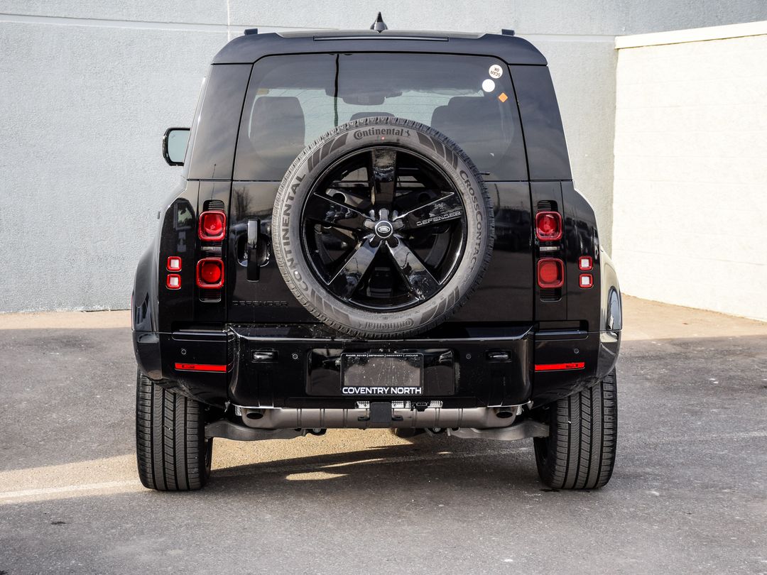 2025 Land Rover Defender 110 P400 X-Dynamic SE, Toronto, Cash