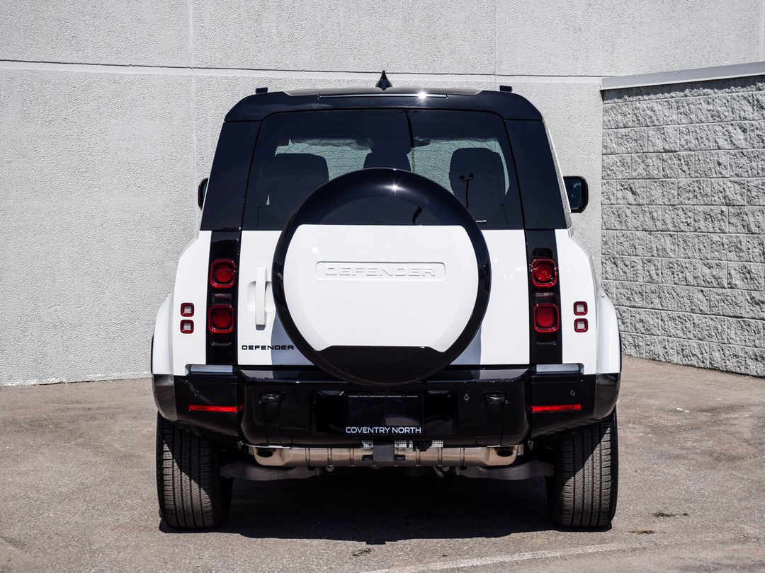 2025 Land Rover Defender 110 P400 X-Dynamic SE, Toronto, Cash