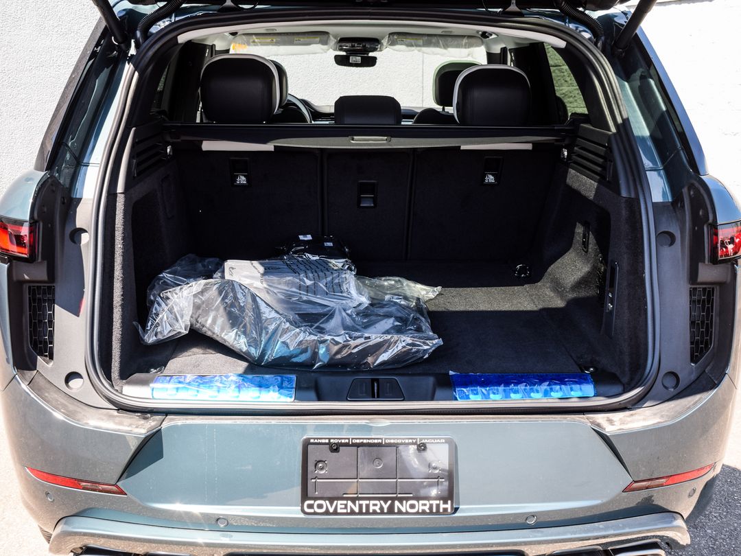 2025 Land Rover Range Rover Sport P530 Dynamic SE, Toronto, Cash