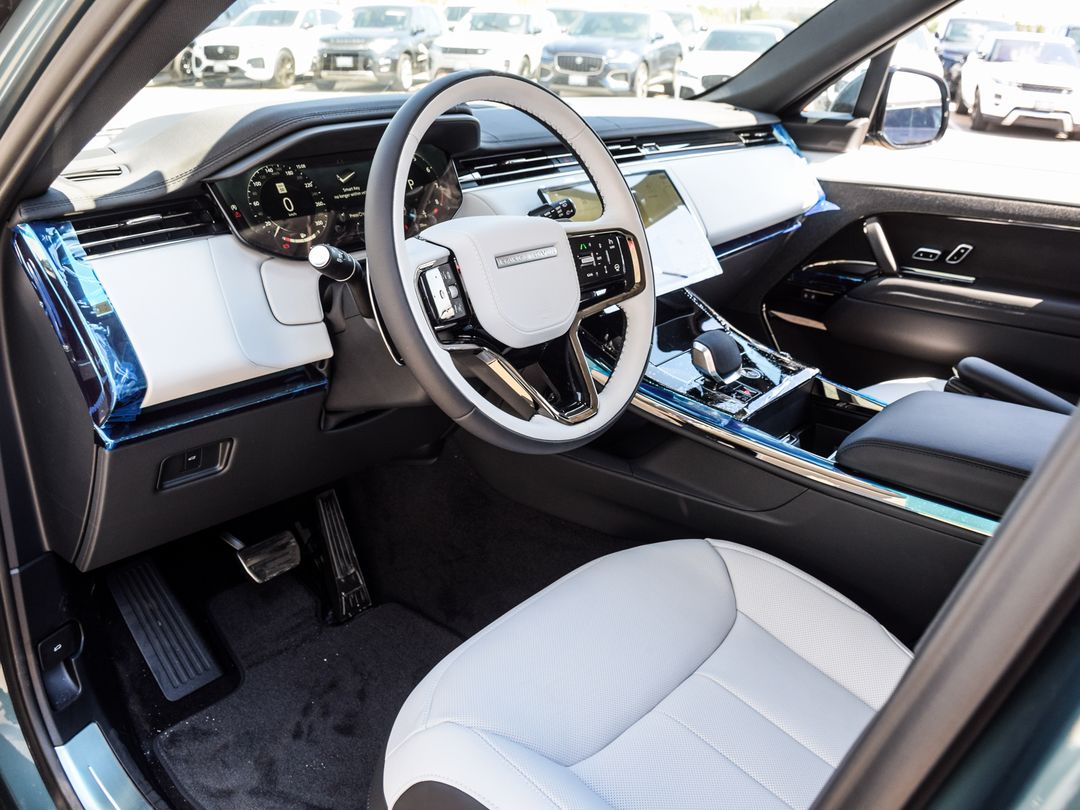 2025 Land Rover Range Rover Sport P530 Dynamic SE, Toronto, Cash