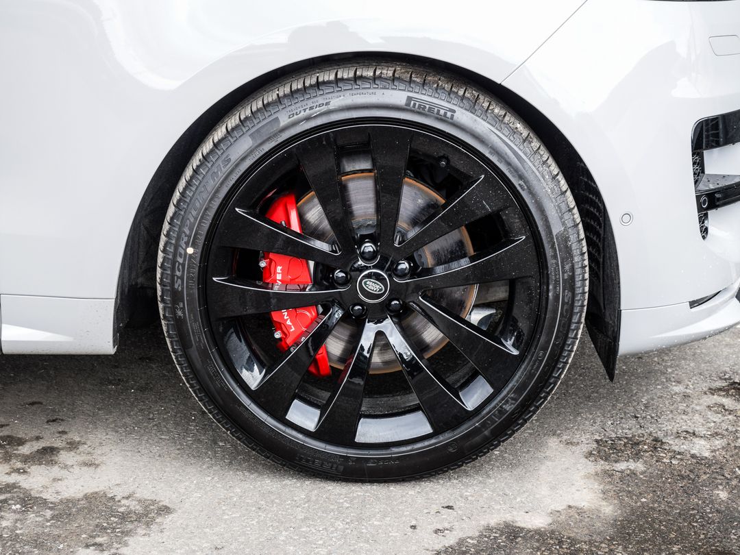2025 Land Rover Range Rover Sport P530 Dynamic SE, Toronto, Cash